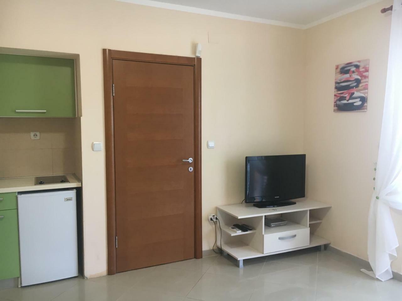 Apartments Villa Viktoria Tivat Buitenkant foto