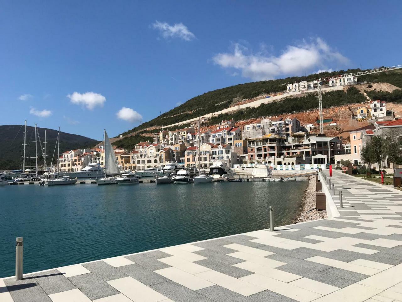 Apartments Villa Viktoria Tivat Buitenkant foto